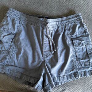 Hollister 3" high rise short
